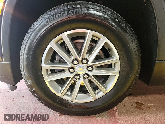 2022 Chevrolet Traverse LT Cloth z VIN 1GNEVGKW2NJ154512, wystawiony jako IAAI lot #42569716 z przebiegiem 84 735 mil mil oraz . Historia ofert i sprzedaży dostępna na DreamBid. Obrazek 5.