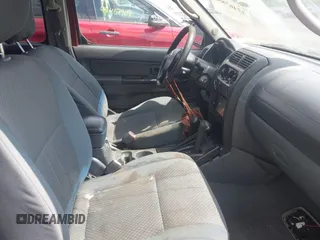2002 Nissan Xterra XE with VIN 5N1ED28Y22C568764, listed as a IAAI auction lot 42467885 with 271,694 mi miles and . Bid and sale history available at DreamBid. Image 5.