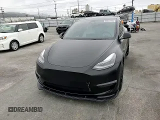 2022 Tesla Model Y Performance with VIN 7SAYGDEF7NF318647, listed as a Copart auction lot 53822465 with 38,724 mi miles and Salvage title. Bid and sale history available at DreamBid. Image 11.
