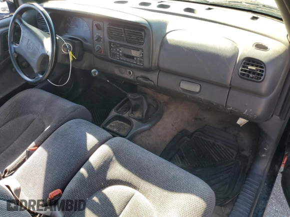 1997 Dodge Dakota with VIN 1B7FL26X1VS304628, listed as a Copart auction lot 49451935 with 185,429 mi miles and Salvage Title. Bid and sale history available at carsss.com. Image 8.