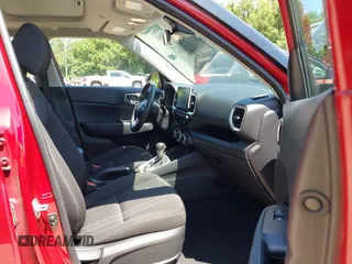 2024 Hyundai Venue SEL с VIN KMHRC8A3XRU291954, выставлен на аукционе IAAI как лот 42561292 с пробегом 37 379 миль миль и . История ставок и продаж доступна на DreamBid. Изображение 5.