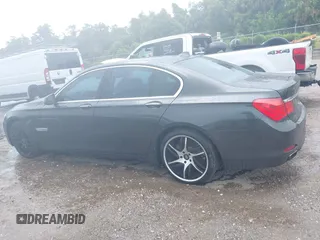 2011 BMW 7 Series 750i xDrive с VIN WBAKC6C54BC394675, выставлен на аукционе IAAI как лот 42394276 с пробегом 207 246 миль миль и . История ставок и продаж доступна на DreamBid. Изображение 14.