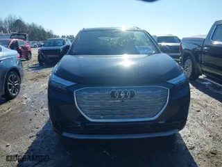 2023 Audi Q4 e-tron Premium Plus with VIN WA1BCBFZ8PP008909, listed as a IAAI auction lot 41271301 with 1 mi miles. Bid and sale history available at carsss.com. Image 12.