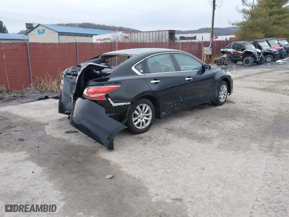 2015 Nissan Altima 2.5 with VIN 1N4AL3AP1FN390326, listed as a IAAI auction lot 41138264 with 128,020 mi miles. Bid and sale history available at carsss.com. Image 4.
