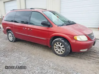 2003 Chrysler Town & Country LXi with VIN 2C4GP54L43R238892, listed as a IAAI auction lot 41920985 with 205,421 mi miles. Bid and sale history available at carsss.com. Image 1.