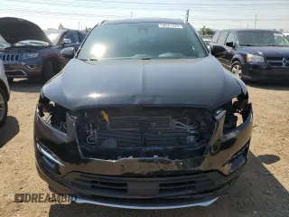 2019 Lincoln MKC Select с VIN 5LMCJ2C94KUL03674, выставлен на аукционе Copart как лот 59881425 с пробегом 55 920 миль миль и Списание • Salvage title. История ставок и продаж доступна на DreamBid. Изображение 5.
