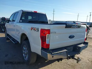 2019 Ford F-250 XL z VIN 1FT7W2BT1KEG39753, wystawiony jako IAAI lot #42051404 z przebiegiem 137 587 mil mil oraz . Historia ofert i sprzedaży dostępna na DreamBid. Obrazek 3.