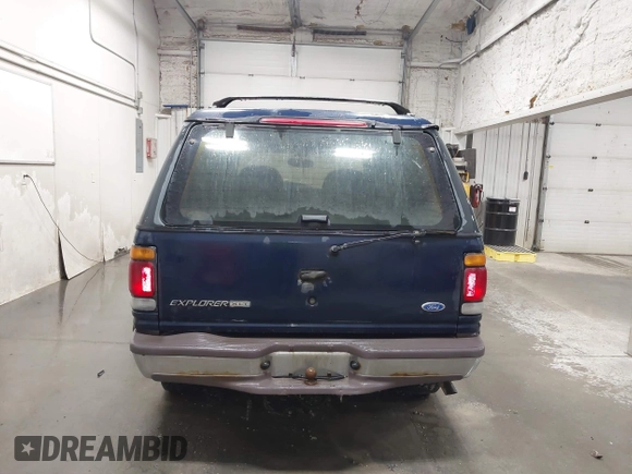 1997 Ford Explorer XLT with VIN 1FMDU35P6VUA33724, listed as a IAAI auction lot 41843164 with 226,234 mi miles and . Bid and sale history available at DreamBid. Image 16.