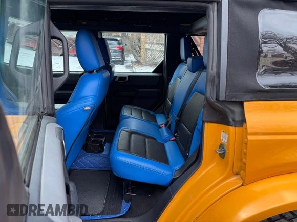 2022 Ford Bronco with VIN 1FMDE5DH4NLA79044, listed as a Copart auction lot 87172704 with 21,281 mi miles and Clean Title. Bid and sale history available at DreamBid. Image 6.