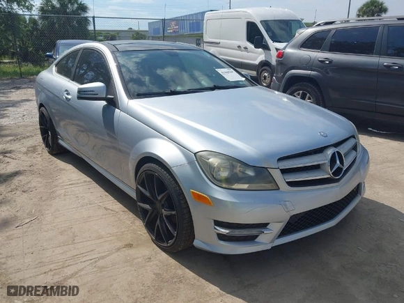 2013 Mercedes-Benz C-Class C 250 with VIN WDDGJ4HB0DF995087, listed as a IAAI auction lot 41960297 with 104,348 mi miles. Bid and sale history available at carsss.com. Image 1.