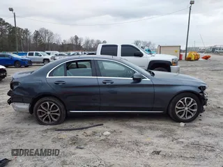 2016 Mercedes-Benz C 300 Luxury with VIN 55SWF4KBXGU104231, listed as a IAAI auction lot 41612172 with 101,026 mi miles and . Bid and sale history available at DreamBid. Image 14.