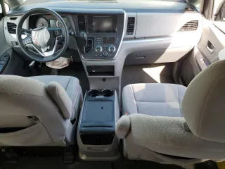 2015 Toyota Sienna LE AAS with VIN 5TDKK3DCXFS528241, listed as a Copart auction lot 52753055 with 132,207 mi miles and Salvage Title. Bid and sale history available at DreamBid. Image 8.