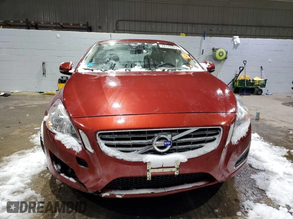 2012 Volvo S60 T6 with VIN YV1902FH0C2140987, listed as a Copart auction lot 44178225 with 70,581 mi miles and Salvage Title. Bid and sale history available at carsss.com. Image 5.