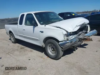 2002 Ford F-150 XL с VIN 1FTRX17272NB43498, выставлен на аукционе IAAI как лот 41825089 с пробегом 173 945 миль миль и . История ставок и продаж доступна на DreamBid. Изображение 1.