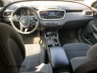 2016 Kia Sorento LX z VIN 5XYPGDA56GG168628, wystawiony jako Copart lot #59299505 z przebiegiem 175 992 mil mil oraz Nie do naprawy • Non repairable. Historia ofert i sprzedaży dostępna na DreamBid. Obrazek 8.