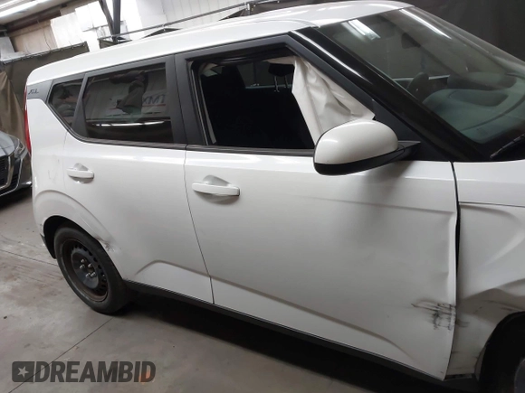 2020 Kia Soul S with VIN KNDJ23AUXL7024951, listed as a IAAI auction lot 42067503 with 75,969 mi miles. Bid and sale history available at carsss.com. Image 13.