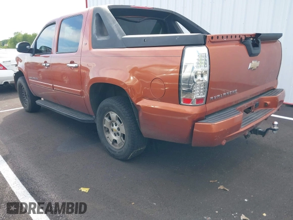2007 Chevrolet Avalanche LTZ with VIN 3GNEC12J47G121507, listed as a IAAI auction lot 42073141 with Not provided miles and . Bid and sale history available at DreamBid. Image 3.
