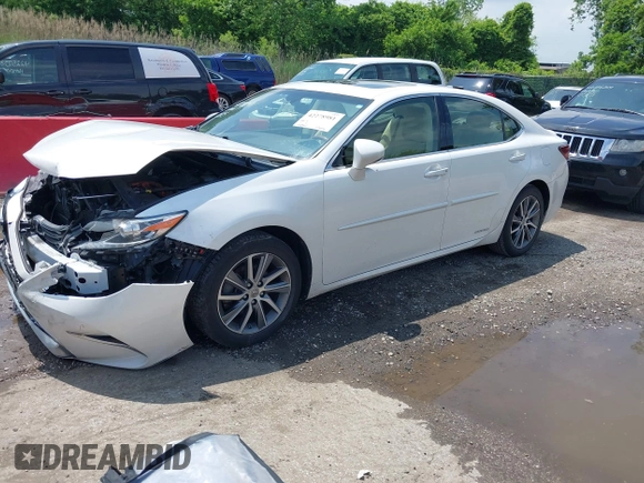 2016 Lexus ES 300h z VIN JTHBW1GG8G2110372, wystawiony jako IAAI lot #42278981 z przebiegiem 140 963 mil mil oraz . Historia ofert i sprzedaży dostępna na DreamBid. Obrazek 18.