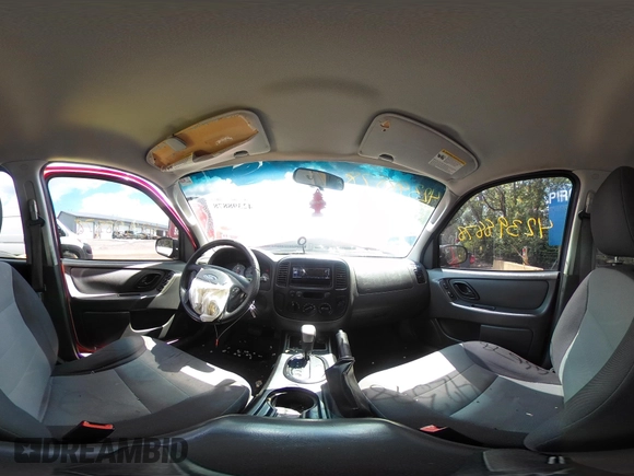 2007 Ford Escape XLS z VIN 1FMYU02Z07KA05549, wystawiony jako IAAI lot #42398878 z przebiegiem 180 243 mil mil oraz . Historia ofert i sprzedaży dostępna na DreamBid. Obrazek 19.