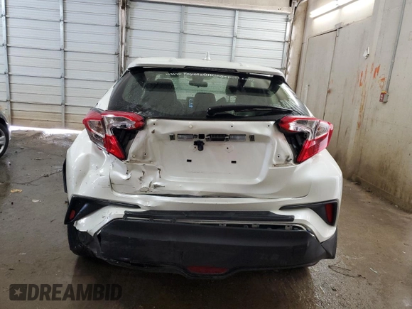 2020 Toyota C-HR LE with VIN JTNKHMBX4L1083011, listed as a Copart auction lot 51684435 with 43,490 mi miles and Salvage Title. Bid and sale history available at carsss.com. Image 6.