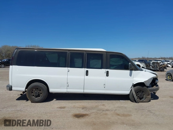 2014 Chevrolet Express Passenger LT с VIN 1GAZG1FG6E1181922, выставлен на аукционе IAAI как лот 41807855 с пробегом 42 907 миль миль и . История ставок и продаж доступна на DreamBid. Изображение 13.