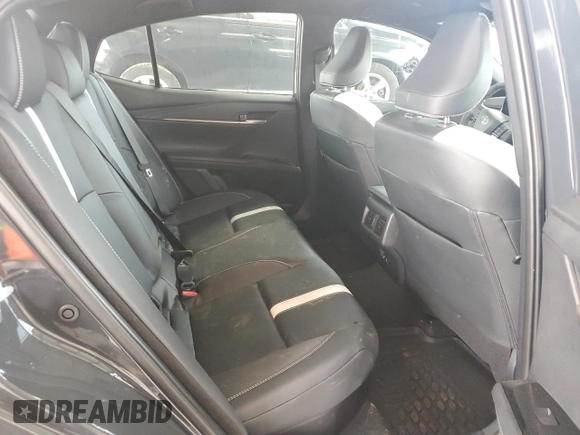 2025 Toyota Camry LE z VIN 4T1DAACK7SU550546, wystawiony jako Copart lot #54840245 z przebiegiem 3 669 mil mil oraz Szkoda całkowita • Salvage title. Historia ofert i sprzedaży dostępna na DreamBid. Obrazek 10.