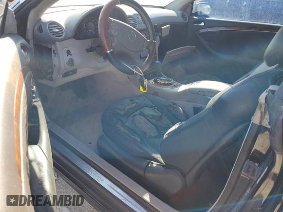2005 Mercedes-Benz CLK 500 with VIN WDBTK75J45F134515, listed as a Copart auction lot 75918994 with Not Provided miles and Non Repairable. Bid and sale history available at DreamBid. Image 8.