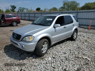 2002 Mercedes-Benz M 320/430/500 z VIN 4JGAB54E62A315234, wystawiony jako Copart lot #55457835 z przebiegiem 125 266 mil mil oraz Szkoda całkowita • Salvage title. Historia ofert i sprzedaży dostępna na DreamBid. Obrazek 1.