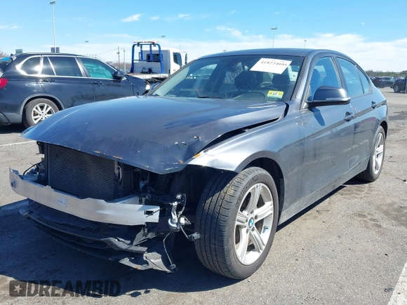 2015 BMW 3 Series 320i xDrive с VIN WBA3C3G55FNS73810, выставлен на аукционе IAAI как лот 41822468 с пробегом 76 779 миль миль и . История ставок и продаж доступна на DreamBid. Изображение 17.