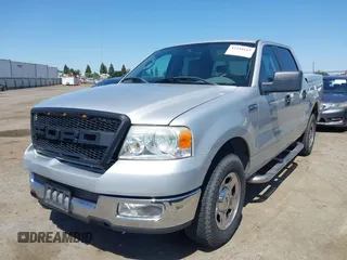 2005 Ford F-150 XLT z VIN 1FTPW12525KC85839, wystawiony jako IAAI lot #42344165 z przebiegiem 133 772 mil mil oraz . Historia ofert i sprzedaży dostępna na DreamBid. Obrazek 19.