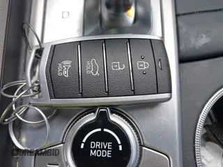 2019 Genesis G70 Advanced z VIN KMTG34LA7KU021443, wystawiony jako IAAI lot #42446270 z przebiegiem 48 025 mil mil oraz . Historia ofert i sprzedaży dostępna na DreamBid. Obrazek 11.
