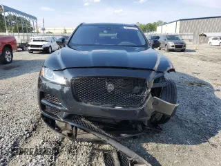 2019 Jaguar F-Pace 25t Premium with VIN SADCJ2FX7KA364427, listed as a Copart auction lot 60500645 with 80,681 mi miles and Salvage title. Bid and sale history available at DreamBid. Image 5.
