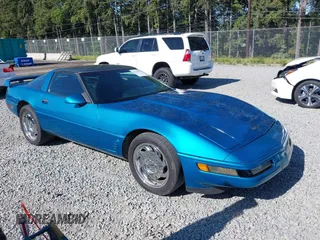 1995 Chevrolet Corvette z VIN 1G1YY22P9S5107516, wystawiony jako IAAI lot #42350073 z przebiegiem 110 298 mil mil oraz . Historia ofert i sprzedaży dostępna na DreamBid. Obrazek 1.