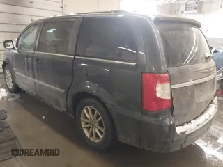 2013 Chrysler Town & Country Touring with VIN 2C4RC1BG4DR681340, listed as a IAAI auction lot 41531700 with 231,051 mi miles. Bid and sale history available at carsss.com. Image 3.