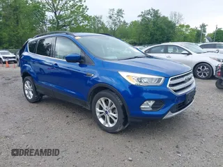 2017 Ford Escape SE с VIN 1FMCU9GD9HUB87656, выставлен на аукционе IAAI как лот 42233585 с пробегом 116 558 миль миль и . История ставок и продаж доступна на DreamBid. Изображение 1.