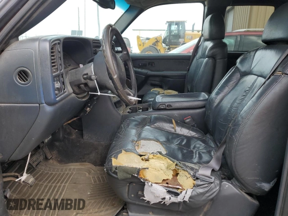 2000 Chevrolet Silverado 2500 LT with VIN 1GCGK29U2YE430010, listed as a Copart auction lot 37657274 with 329,629 mi miles and Clean Title. Bid and sale history available at carsss.com. Image 7.