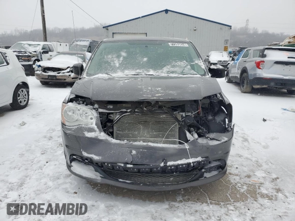 2017 Dodge Grand Caravan SE z VIN 2C4RDGBG8HR780586, wystawiony jako Copart lot #77265624 z przebiegiem 108 775 mil mil oraz Czysty tytuł • Clean title. Historia ofert i sprzedaży dostępna na DreamBid. Obrazek 5.