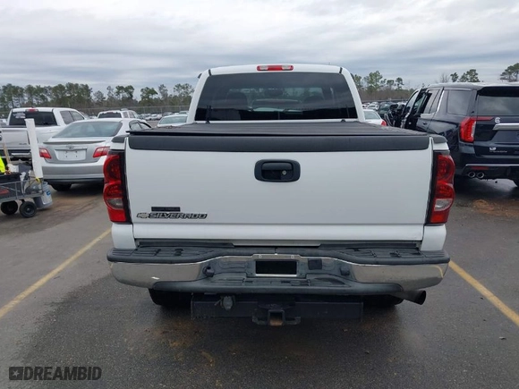 2007 Chevrolet Silverado 2500HD Classic LT3 with VIN 1GCHK29DX7E111151, listed as a IAAI auction lot 41586448 with 139,164 mi miles. Bid and sale history available at carsss.com. Image 16.
