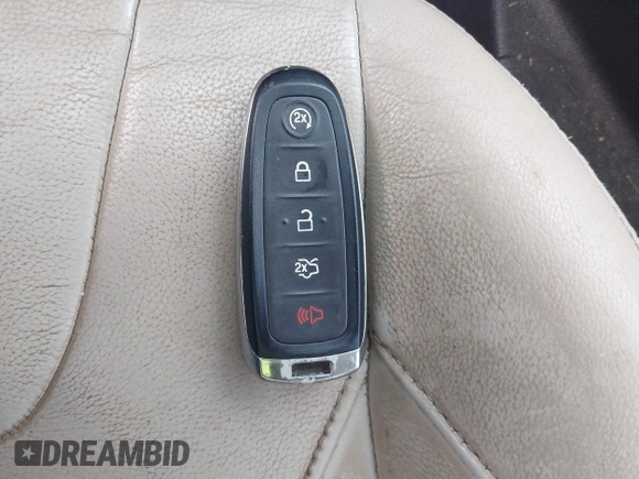 2015 Ford Focus Titanium с VIN 1FADP3J28FL213712, выставлен на аукционе IAAI как лот 42158433 с пробегом 173 696 миль миль и . История ставок и продаж доступна на DreamBid. Изображение 11.