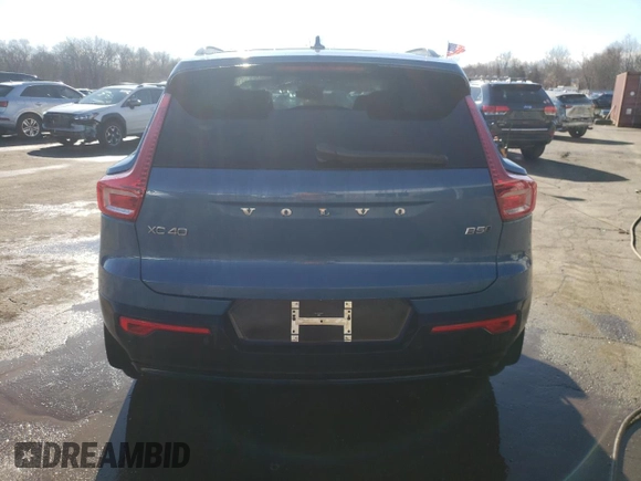 2024 Volvo XC40 Core Bright Theme with VIN YV4L12UK3R2208017, listed as a Copart auction lot 46664115 with 10,937 mi miles and Salvage title. Bid and sale history available at DreamBid. Image 6.