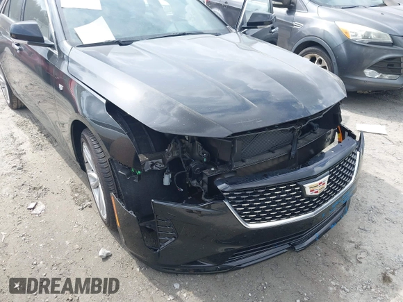 2024 Cadillac CT4 Luxury z VIN 1G6DA5RK6R0129036, wystawiony jako IAAI lot #41787673 z przebiegiem 2 051 mil mil oraz . Historia ofert i sprzedaży dostępna na DreamBid. Obrazek 6.
