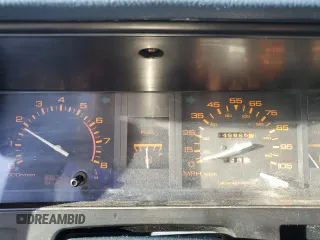 1989 Nissan Hardbody z VIN 1N6ND16S1KC396897, wystawiony jako Copart lot #85928624 z przebiegiem 148 866 mil mil oraz Szkody całkowita. Historia ofert i sprzedaży dostępna na DreamBid. Obrazek 9.