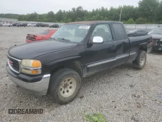 2000 GMC New Sierra 1500 SLE with VIN 1GTEK19T2YZ263701, listed as a Copart auction lot 59405834 with 174,105 mi miles and Clean Title. Bid and sale history available at carsss.com. Image 1.