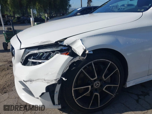 2019 Mercedes-Benz C 300 с VIN WDDWJ8DB1KF844216, выставлен на аукционе IAAI как лот 41824556 с пробегом 104 530 миль миль и . История ставок и продаж доступна на DreamBid. Изображение 6.