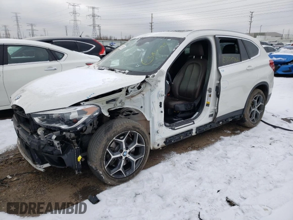 2017 BMW X1 xDrive28i with VIN WBXHT3C38H5F72259, listed as a Copart auction lot 37205783 with 47,812 mi miles. Bid and sale history available at carsss.com. Image 1.