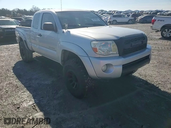 2008 Toyota Tacoma z VIN 5TEUU42N98Z503785, wystawiony jako Copart lot #42929865 z przebiegiem 143 447 mil mil oraz Czysty tytuł • Clean title. Historia ofert i sprzedaży dostępna na DreamBid. Obrazek 11.