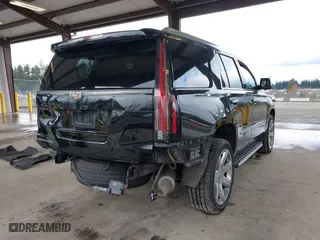 2019 Cadillac Escalade Premium Luxury with VIN 1GYS4CKJ7KR339349, listed as a IAAI auction lot 41706596 with 83,826 mi miles. Bid and sale history available at carsss.com. Image 4.