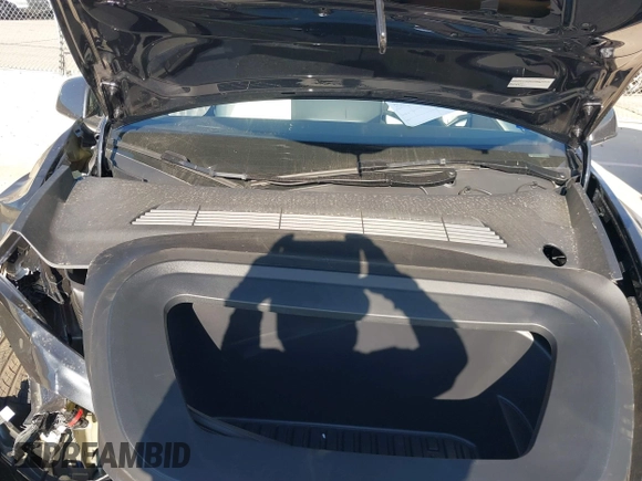 2024 Tesla Model Y Long Range with VIN 7SAYGDEE3RA321734, listed as a IAAI auction lot 40825378 with 4,440 mi miles and . Bid and sale history available at DreamBid. Image 10.