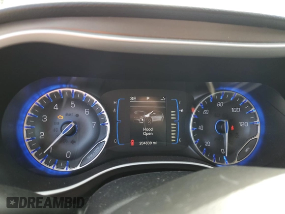 2017 Chrysler Pacifica Touring L z VIN 2C4RC1BG6HR583576, wystawiony jako Copart lot #44602375 z przebiegiem 204 839 mil mil oraz Szkoda całkowita • Salvage title. Historia ofert i sprzedaży dostępna na DreamBid. Obrazek 9.