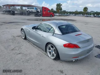 2016 BMW Z4 sDrive28i with VIN WBALL5C51G5A20361, listed as a IAAI auction lot 40739134 with 1 mi miles. Bid and sale history available at carsss.com. Image 3.